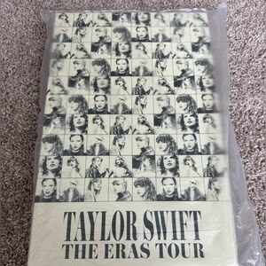 COMPLETE ERAS TOUR VIP BOX
Brand new